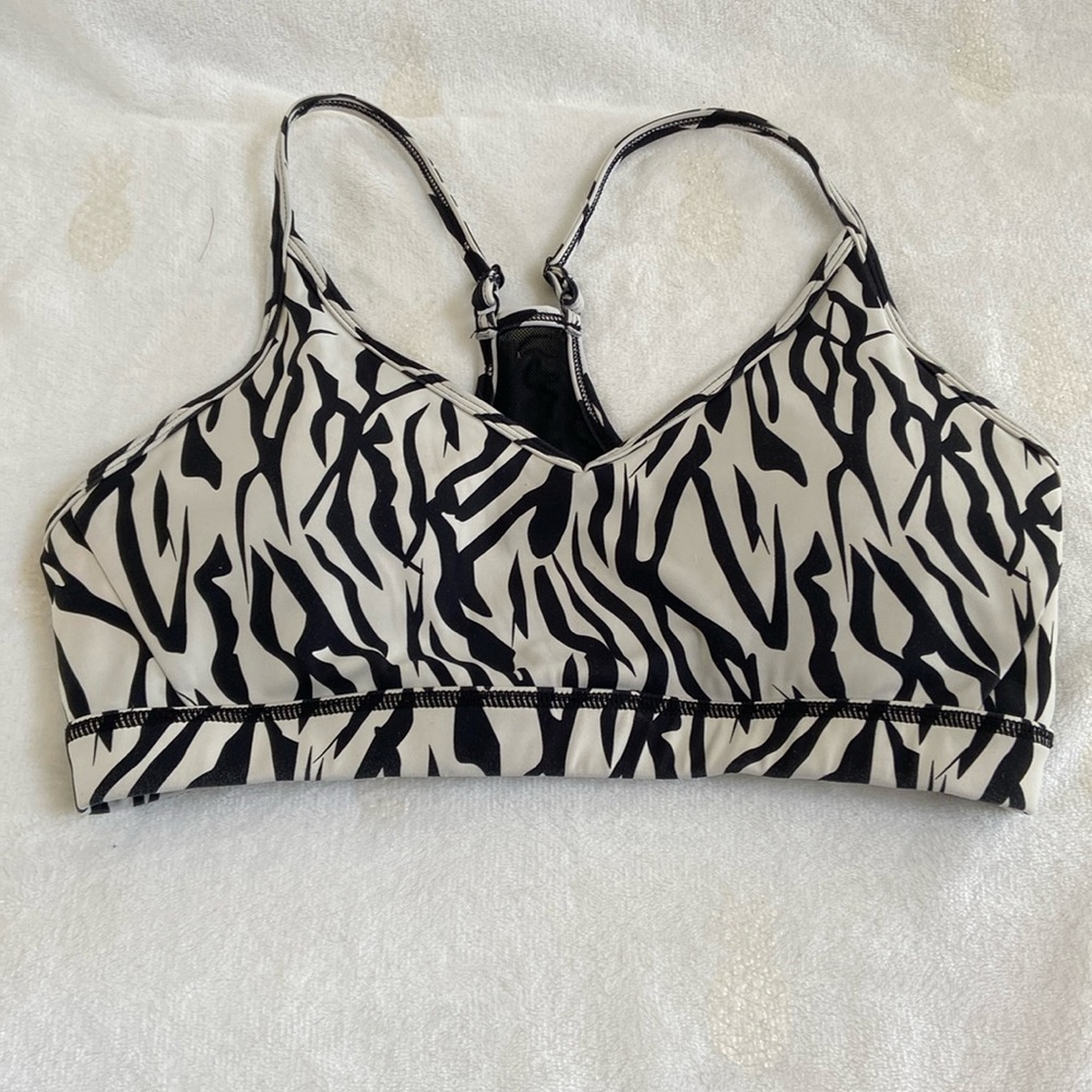 Zyia Sports Bra size large Light Side​​​​